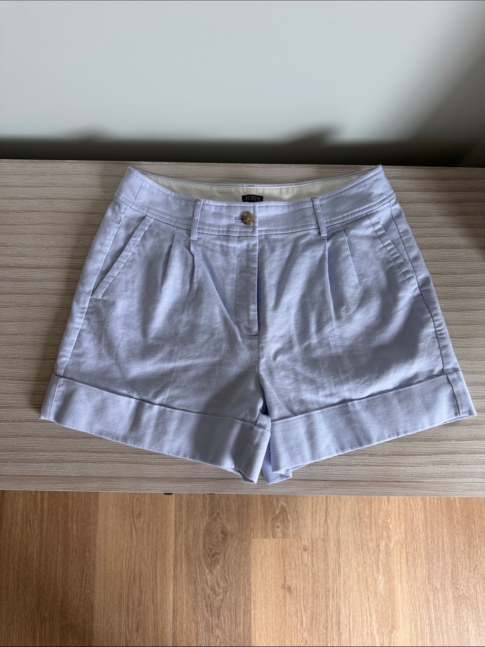 J.Crew Light Blue Cuffed Shorts Size 8
Preppy Coastal Summer